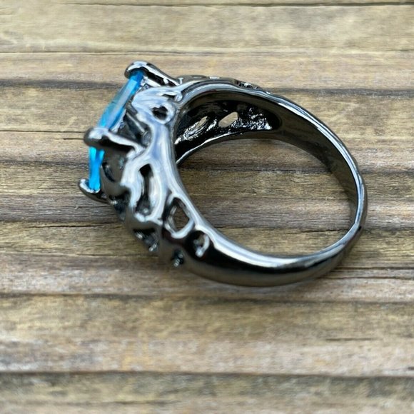 Fashion Ring Black Tone Faux Blue Stone Women Rings Fashion Jewelry Size 7.5 - Picture 7 of 12